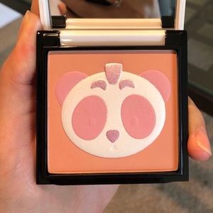 MAC panda blush